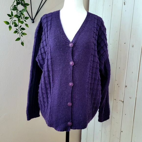 HANDKNIT COZY CARDIGAN purple large - Picture 2 of 8